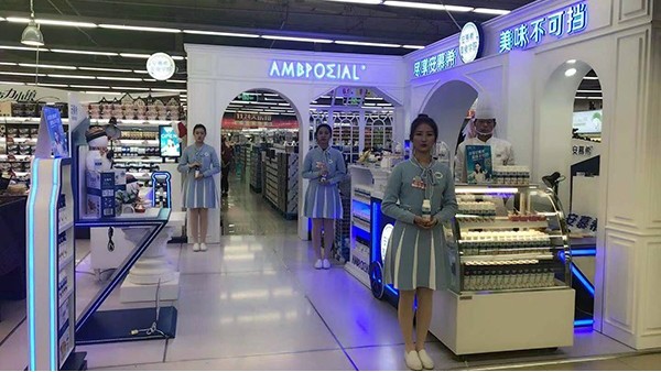 商业美陈要不断给消费者视觉上的冲击
